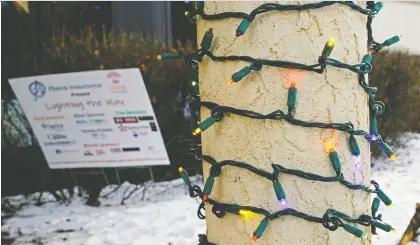  ?? LARRY WONG ?? Thousands of Christmas tree lights similar to these outside the Foyer Lacombe Hospice in St. Albert were stolen from a Christmas display beside the hospice last week. Private citizens stepped up to pay the $4,000-plus for replacemen­ts — and then some.