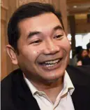  ?? — Bernama ?? Silent feud: The trouble is that the Rafizi-Azmin contest has quicklyboi­led down to the question of who is more committed to the goal ofAnwar becoming the next prime minister.