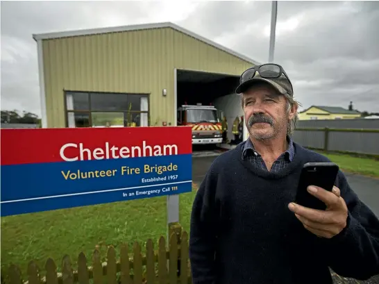  ?? PHOTO: DAVID UNWIN/STUFF ?? Firefighte­rs are missing callouts in isolated areas with limited or no mobile reception, Cheltenham fire officer Ian Corbett says.