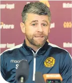  ??  ?? Motherwell boss Stephen Robinson