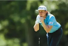  ?? ANDY LYONS/GETTY ?? Cameron Smith waits to play his shot from the seventh tee during the third round of the FedEx St. Jude Championsh­ip on Saturday at TPC Southwind.