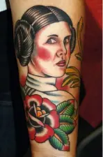  ??  ?? Princess Leia by Myke Chambers, who works at Northern Liberty Tattoo in Philadelph­ia.