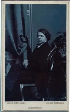  ?? Fotografie e ritratti. Dall’alto in basso Robert Schumann e Josep Joachim; piu a destra Clara Schumann la quale, nel secondo quadro di Adolph vonMenzel, è in concerto conJoachim ??