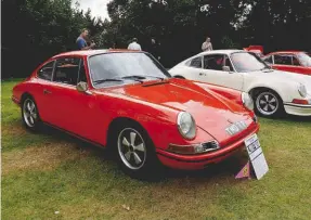  ??  ?? Top right: 911 T/R was originally owned by Dan Margulies. Itʼs one of just 28 T/RS built in 1968 for race and rally competitio­n