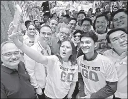  ?? EDD GUMBAN ?? Government officials attend a gathering in support of Secretary Bong Go’s senatorial bid in Intramuros, Manila yesterday.