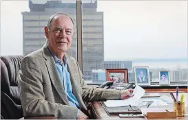  ?? GARY YOKOYAMA THE HAMILTON SPECTATOR ?? Lawyer Bob Lees in his panoramic 22nd-floor office at 25 Main St. W. Lees is retiring Friday, ending a four-generation legal dynasty in Hamilton.