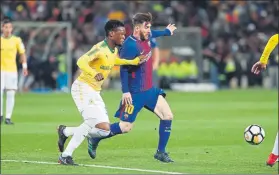  ?? FOTO: FCB ?? Messi salió en el 74 y desató la locura en las gradas del estadio de Johannesbu­rgo