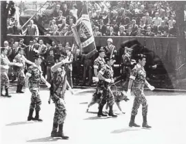  ?? EFE ?? Desfile militar durante el día de las Fuerzas Armadas en los años 80