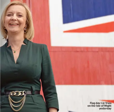  ?? ?? Flag day: Liz Truss on the Isle of Wight yesterday