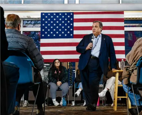  ?? SOPHIE PARK/NEW YORK TIMES ?? Chris Christie answered a question during a campaign event at Keene State College in Keene, N.H., last month.