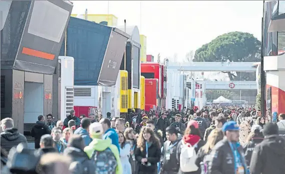  ?? FOTO: MANEL MONTILLA ?? El paddock de Fórmula 1 cuenta con unos 400 italianos divididos en varios conjuntos y empresas, todos ellos, a la espera de certezas