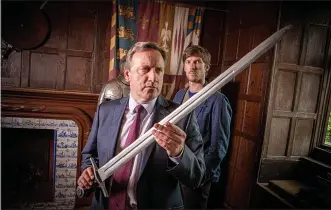  ??  ?? SHARP ACT: Neil Dudgeon as
DCI Barnaby in Midsomer Murders