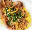  ?? Foto: dpa ?? Ossobuco mit Gremolata schwer, braucht aber Zeit. ist nicht