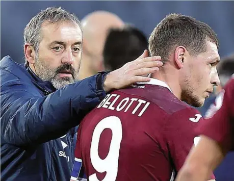  ??  ?? Che barba Marco Giampaolo, 53 anni, a sinistra in versione allenatore del Milan, all’inizio della stagione 2019-20. In alto al Toro, con il suo capitano Andrea Belotti