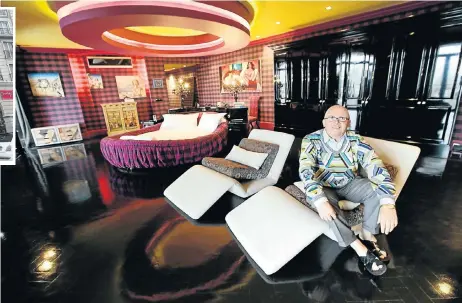  ?? Picture: ESA ALEXANDER ?? PLAID PAD: Irish businessma­n Paschal Phelan in his strikingly decorated penthouse in the Cape Royale Hotel in Green Point