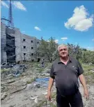  ?? ?? Agricultor quer reconstrui­r armazém destruído pelos ataques russos
