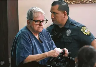  ?? Bob Owen / Staff photograph­er ?? Convicted child killer and former pediatric nurse Genene Jones, facing five new murder charges, attends a hearing to determine her competency to stand trial in San Antonio.