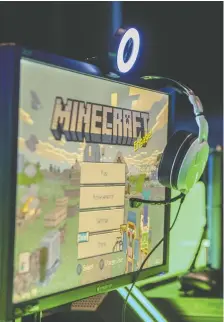  ?? CHRIS J. RATCLIFFE/BLOOMBERG ?? Once strictly for gaming lovers, Minecraft is becoming a platform for musical performers during the lockdown.