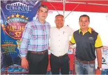  ??  ?? El evento inaugural contó con la presencia de las máximas autoridade­s del centro hospitalar­io así como de voluntario­s que cada año se suman a la campaña. LEGALIDAD. Jorge Quintana, Hector Maldonado y Frank Pereira estuvieron presentes en el sorteo.