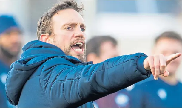  ?? ?? TACTICAL NOUS: Head coach Mike Blair has led Edinburgh to the top of the United Rugby Championsh­ip, thanks to a 34-10 victory over Cardiff.