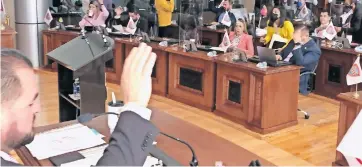  ?? ?? Diputados acordaron, por unanimidad, ejercer presión institucio­nal ante la shcp