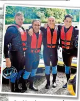  ??  ?? Rapid suchte g estern das Rafting - Abenteuer – auch die Coaches Beretzki, Zoccola, D juricin und Payer ( v. li.) hatten ihren Spaß.