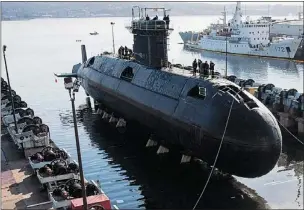  ?? — CANADIAN PRESS FILES ?? The Canadian government has given up trying to receive submarines­upport equipment it paid $1 million toward.