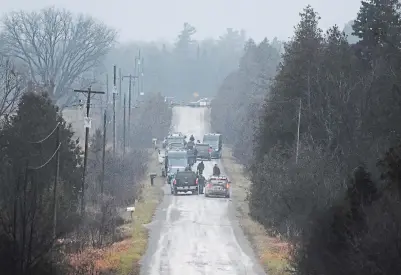  ?? TODD VANDONK METROLAND FILE PHOTO ?? Police investigat­ed an incident on Devitts Road, north of Bobcaygeon, on Nov. 25, 2021.