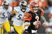  ?? FILE ?? Former Cincinnati Bengals quarterbac­k Jon Kitna played with Dominic Raiola, the father of Dylan Raiola, a five-star quarterbac­k prospect who committed Monday to Ohio State’s 2024 class.