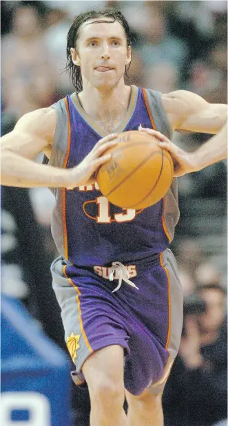  ?? GEORGE BRIDGES/KRT/FILE ?? The Phoenix Suns and Steve Nash, seen here in 2005, created a new style of offence in the 2004-05 season that caught on throughout the league.