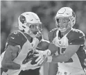  ?? KYLE TERADA/USA TODAY SPORTS ?? Colt McCoy, right, may start at quarterbac­k for the Cardinals for a second straight week if Kyler Murray remains unavailabl­e due to an injured ankle.