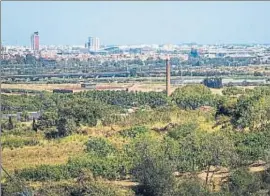  ?? LLIBERT TEIXIDÓ ?? El Parc Agrari del Baix Llobregat visto desde Santa Coloma de Cervelló