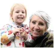  ?? MARIE WILSON ?? Above, Jane Vervoorts with her granddaugh­ter Lilly Morgan, two, and, right, a dog waste bin on Nottingham Road, Keyworth