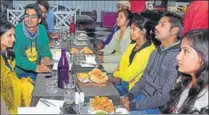  ?? HT PHOTO ?? Students talk elections at El Chiko, a coffee shop, in Allahabad.