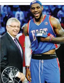  ?? LAPRESSE ?? David Stern con LeBron James in un’immagine del 2008