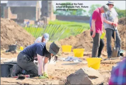  ??  ?? Archaeolog­ists at the Fieldschoo­l at Bradgate Park. Picture: University of leicester