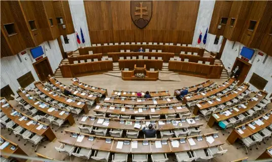  ?? ?? Pri rodinnom rozpočte sa viac ako na parlament treba spoliehať na vlastný úsudok.
FOTO: TASR/M. BAUMANN