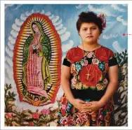  ??  ?? Rafael Goldchain, A Tehuantepe­c Maiden, Juchitán, Oaxaca, México, 1986, chromogeni­c print.
