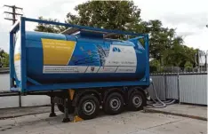  ?? Archivfoto: Wolfgang Buttner ?? In Containern wird Abwärme von Biogasanla­gen gespeicher­t und per Lastwagen dorthin geliefert, wo sie benötigt wird.