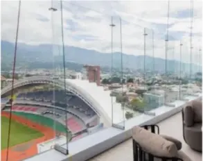  ?? ToMAdA de FAcebooK ?? Esta es la vista desde las terrazas del hotel Hilton San José La Sabana, ubicado al norte del Estadio Nacional.