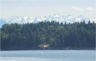  ??  ?? Royal Bay on Vancouver Island, a 25-minute drive from Victoria, will have 2,300 homes in a stunning setting.