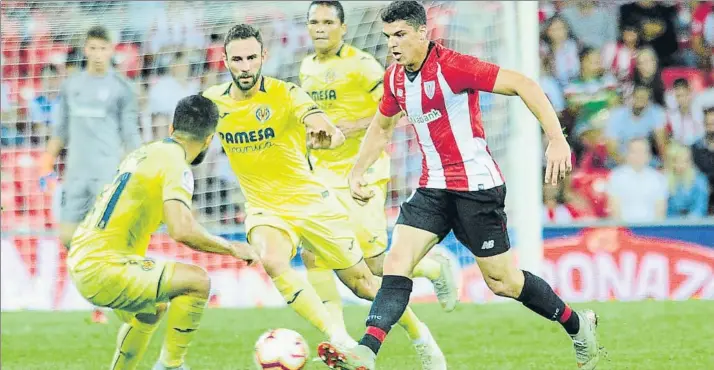  ?? FOTO: JUAN ECHEVERRÍA ?? Ander Capa El futbolista portugaluj­o, que ha llegado esta temporada procedente del Eibar, ha jugado tanto de lateral como más adelantado en la banda derecha