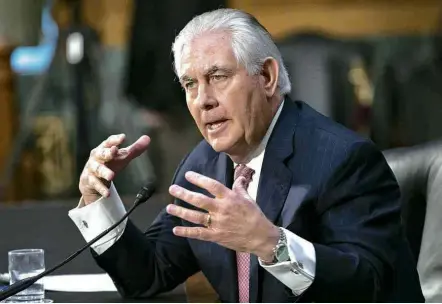  ?? J. Scott Applewhite - 11.jan.2017/Associated Press ?? Rex Tillerson, confirmado nesta quarta-feira (1º) como Secretário de Estado, durante sabatina no Senado em janeiro