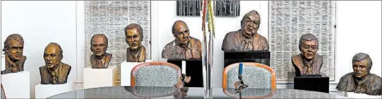  ?? KATHERINE FREY/WASHINGTON POST PHOTOS ?? Jane Mason’s men of Watergate busts, from left: Fred Thompson, Sam Dash, John Ehrlichman, John Haldeman, John Mitchell, Sam Ervin, Daniel Inouye and Howard Baker.