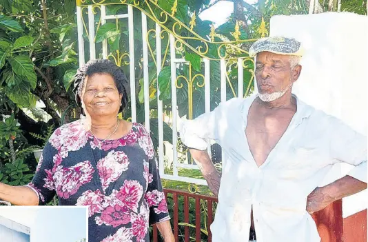  ?? PHOTOS BY MARK TITUS ?? Former fisherman Hursley ‘Uncle Bowl’ Moxam, 77, and his wife, Carmen.