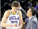  ?? LUIS SINCO / LOS ANGELES TIMES ?? Freshman forward TJ Leaf (left) has been a big addition for coach Steve Alford (right) and the UCLA Bruins.