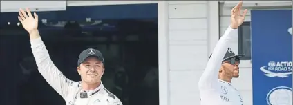  ?? FOTO: AP ?? Rosberg y Hamilton, cada uno por su lado en el pasado GP de Hungría