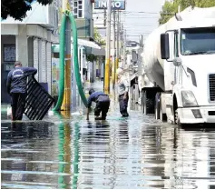  ??  ?? Súplica. Encabezado­s por Luis Martín Barraza, fieles se unirán para que se ejecute obra pluvial y no haya inundacion­es.