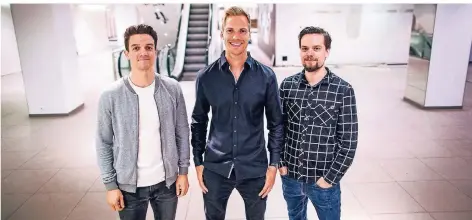  ?? RP-FOTO: ANNE ORTHEN ?? Matti Levesque (v.l.), Martin Bressem und Moritz Nikula von Brickspace­s im leeren früheren H&M an der Schadowstr­aße