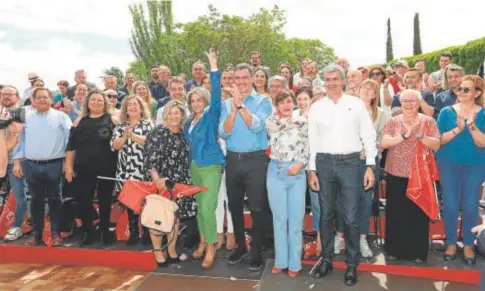  ?? // H.FRAILE ?? Milagros Tolón, Pedro Sánchez, Isabel Rodríguez y Alvaro Gutiérrez, en el Cigarral del Ángel de Toledo